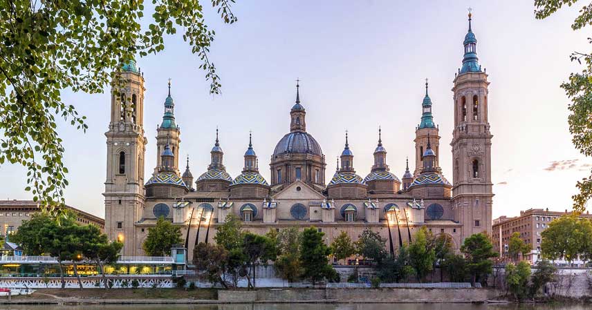 Basílica de la Virgen del Pilar en Zaragoza